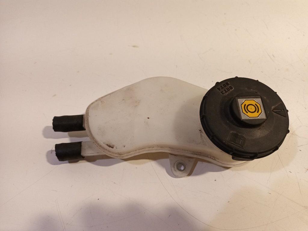 Remvloeistof reservoir Honda Jazz, Auto-onderdelen, Remmen en Aandrijving, Onderdelen@venauto.nl, Gebruikt, Ettenseweg 76, 4706 PB Roosendaal, The Netherlands