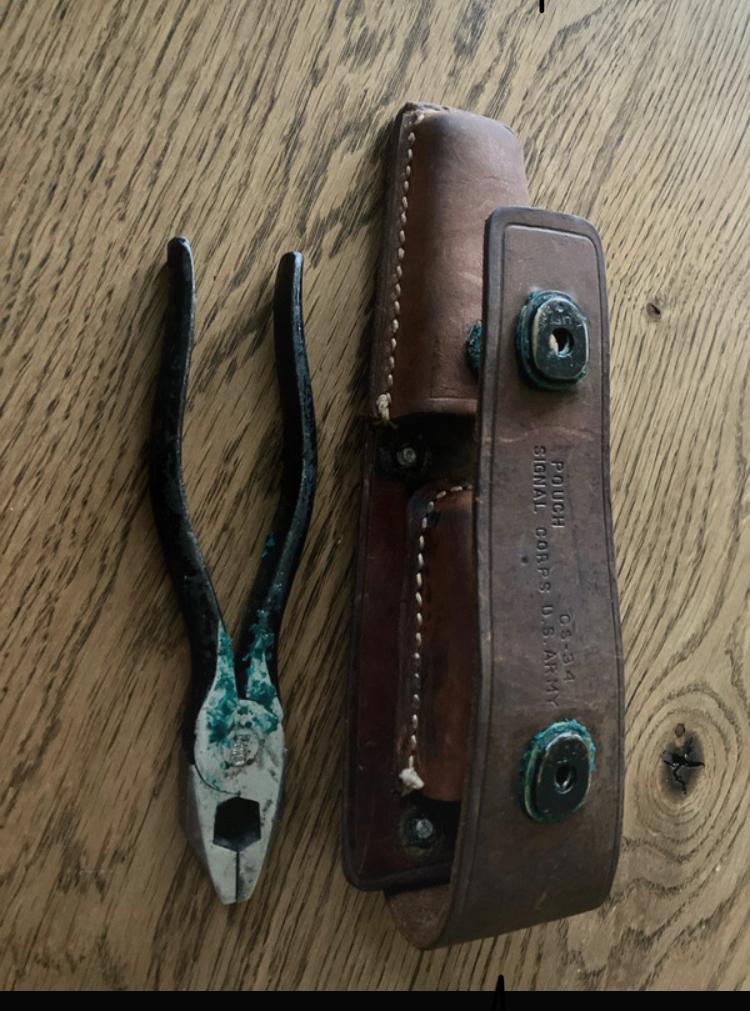 Originele WW2 CZ-34 Lineman's Tool Pouch met Pliers, Verzamelen, Militaria | Tweede Wereldoorlog, Ophalen of Verzenden