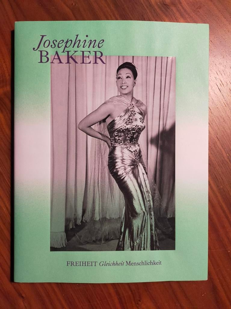 Josephine Baker - Freiheit Gleichheit Menschlichkeit (2023), Ophalen of Verzenden, Zo goed als nieuw, Personen