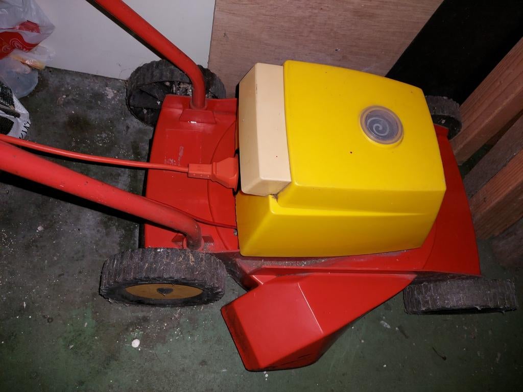 Elektrische grasmaaier, Wölfling-junior TK-N, Tuin en Terras, Grasmaaiers, Gebruikt, Elektrische grasmaaier, Ophalen