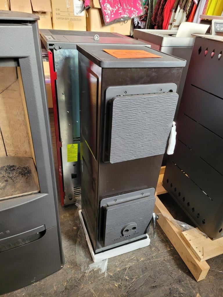 Nieuwe houtkachel vanaf €100 00 met ruit €200,00, Ophalen of Verzenden, Vrijstaand, Hout, Nieuw