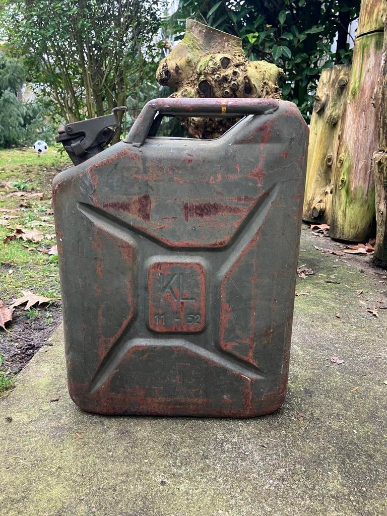 Vintage jerrycan koninklijke landmacht 1952, Ophalen of Verzenden, Landmacht, Nederland, Overige typen