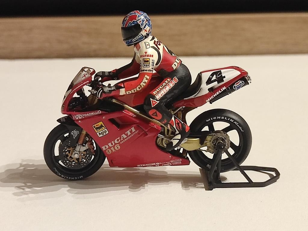 Ducati 916 - Carl Fogarty - WK Superbike, Hobby en Vrije tijd, Modelauto's | 1:24, Nieuw, Motor, Ophalen of Verzenden