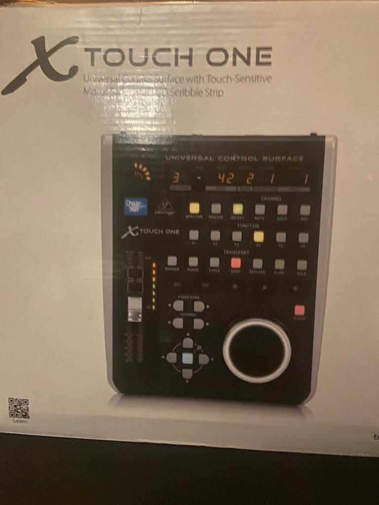 Behringer X-Touch One, Ophalen of Verzenden, Zo goed als nieuw, Minder dan 5 kanalen, Microfooningang