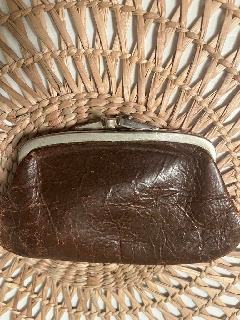 Vintage leren beugel portemonee, beursje, Ophalen of Verzenden, Gebruikt, Bruin, Leer