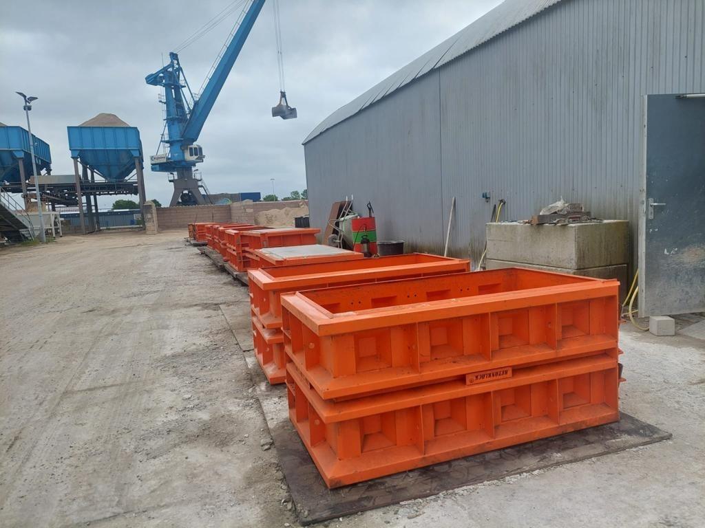 Megablokken/stapelblokken/betonblokken, Ophalen, Zo goed als nieuw