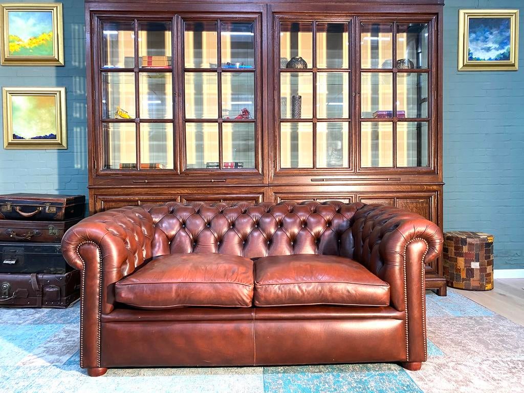 Leuke Engelse Chesterfield 2.5 zit bank roodbruin, Ophalen of Verzenden, Zo goed als nieuw, 200 tot 250 cm, Leer