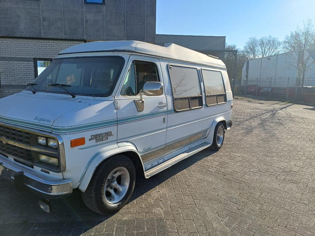 chevrolet  camper, Stof, 8 cilinders, Wit, Bedrijf