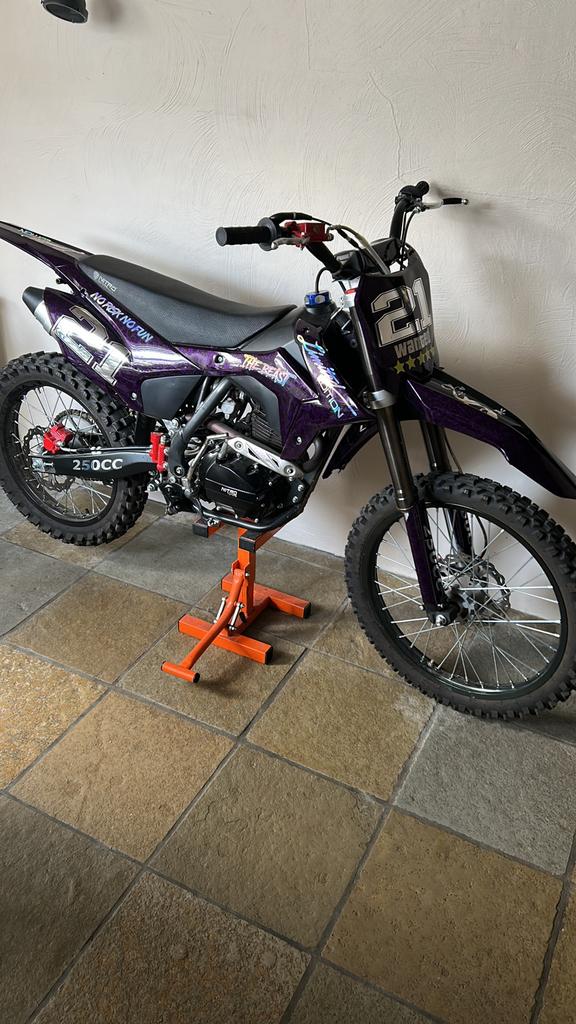 Nitro tornado v3 250cc 4 takt motor, Ophalen, Zo goed als nieuw, Overige merken