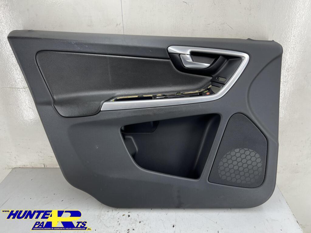 Portierbekleding LV zwart Volvo XC60 I ('08->), Gebruikt, Ophalen of Verzenden, Volvo, Volvo