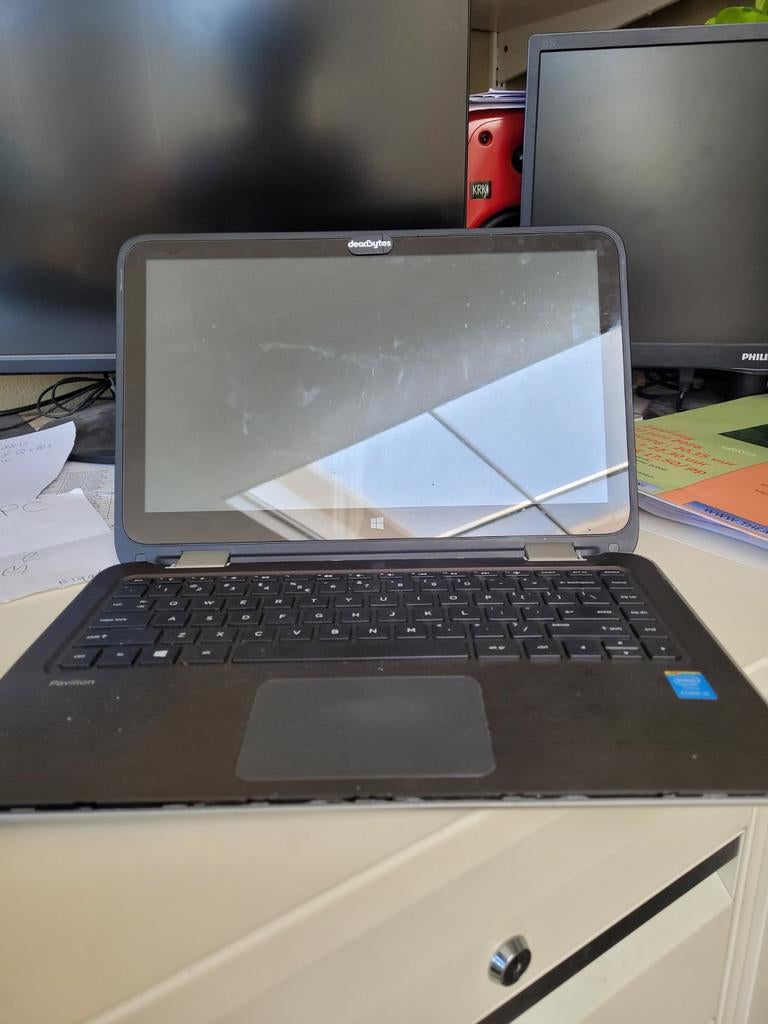 HP Pavillion met defect beeld, Ophalen, 256 GB of meer, 15 inch, 4 GB of minder