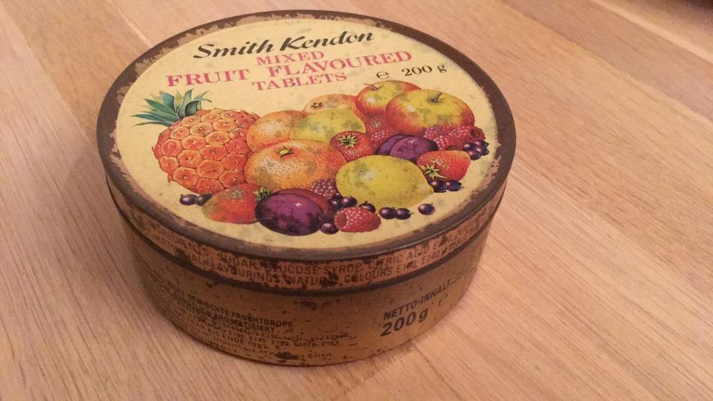 Smith Kendon Mixed Fruit Flavour Travel Sweets blik, Ophalen of Verzenden, Gebruikt, Overige