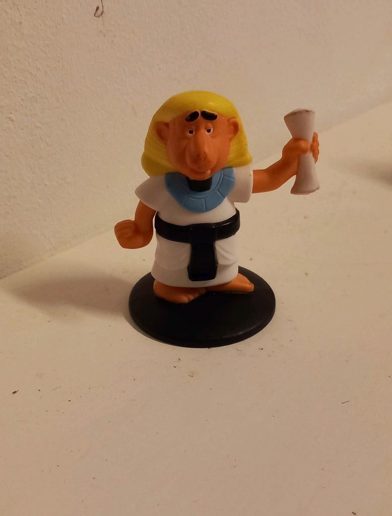 Mcdonalds numerobis, Ophalen of Verzenden, Zo goed als nieuw, Beeldje of Figuurtje