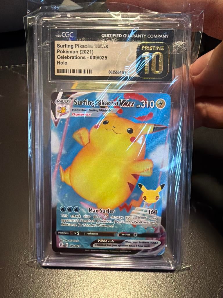 Surfing Pikachu VMAX Pokémon kaart CGC 10, Ophalen of Verzenden, Zo goed als nieuw, Losse kaart, Foil