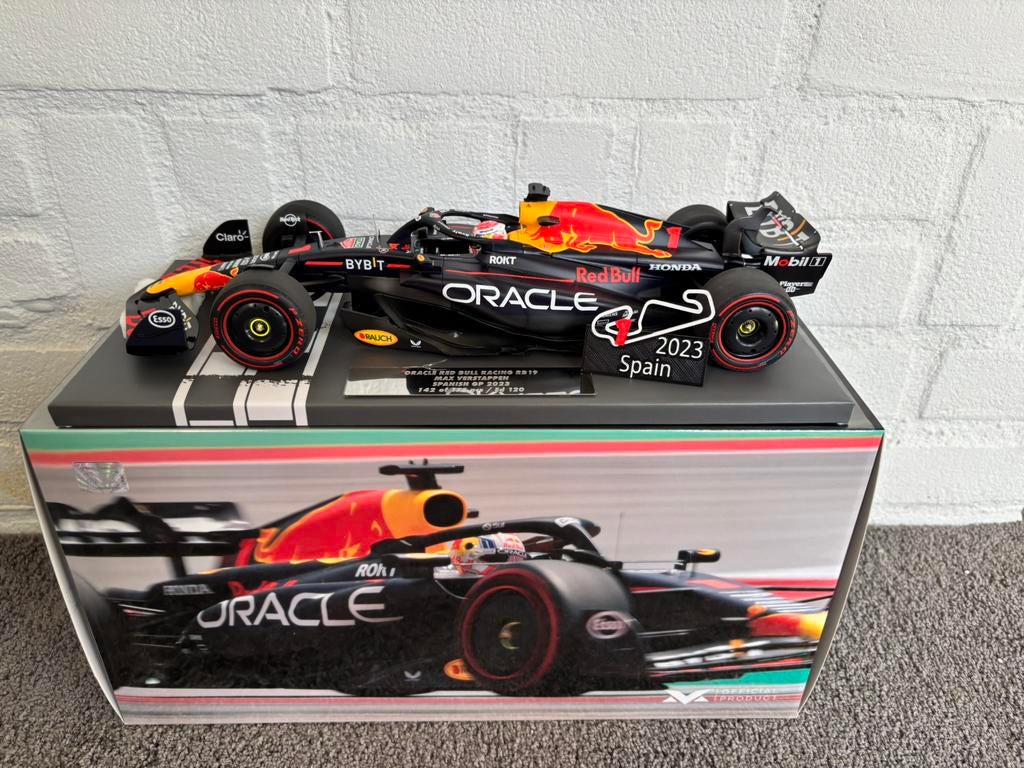 Max verstappen RB19 winner spanje 2023 1:18 model, Ophalen of Verzenden, Zo goed als nieuw, Formule 1