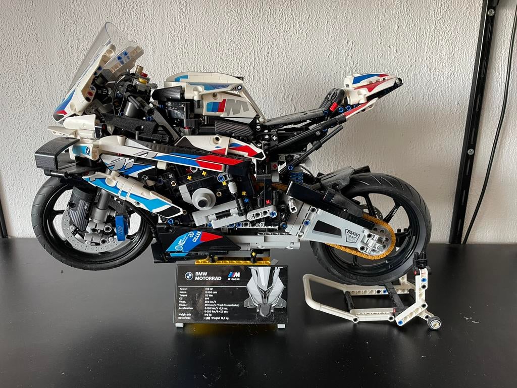 Lego 42130 BMW Motor, Ophalen of Verzenden, Zo goed als nieuw