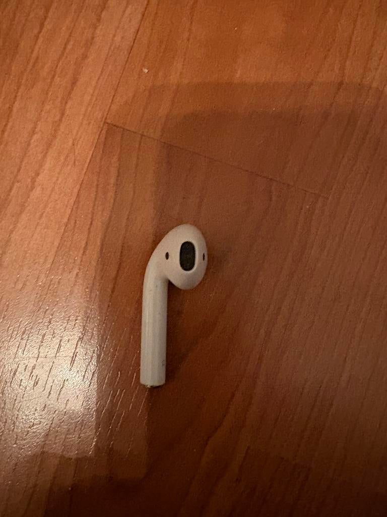 Apple AirPod linker oortje, Ophalen of Verzenden, Gebruikt, Overige typen, Apple iPhone