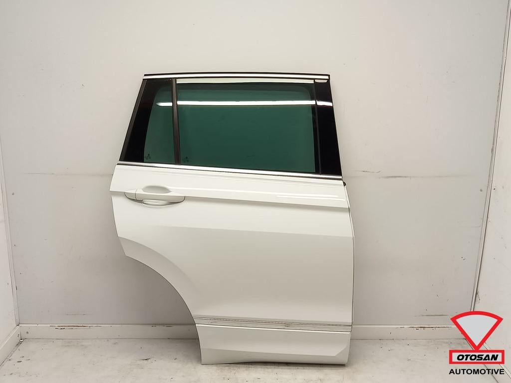 VW Tiguan 5NA R-Line Portier Deur Rechts Achter LC9A, Gebruikt, Volkswagen AG, Achter, Berliner Ring 2
38440  Wolfsburg, DE