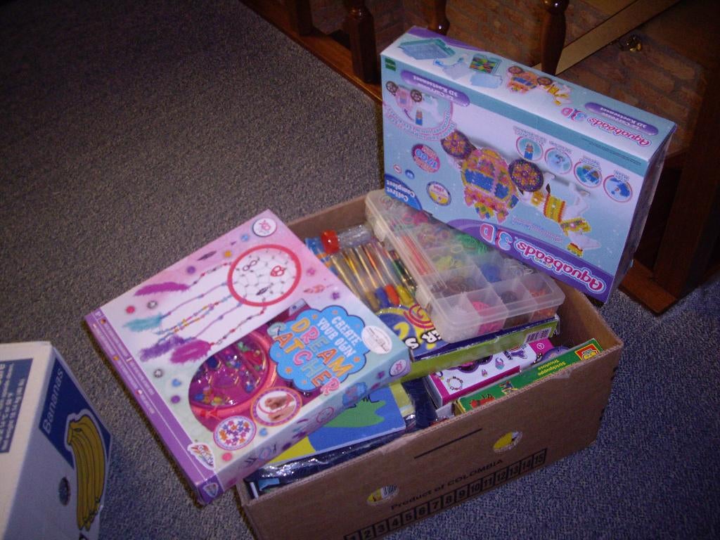 bananendoos vol knutselspulletjes voor kinderen, Ophalen, Knutselen