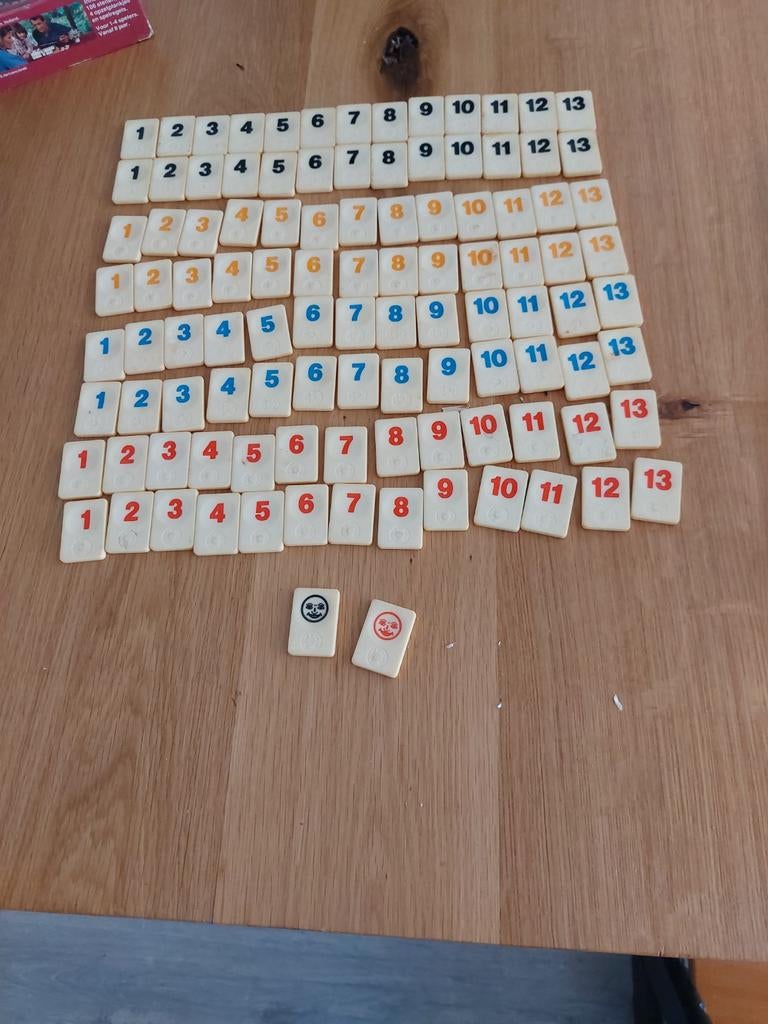 Rummikub geheel compleet, Hobby en Vrije tijd, Gezelschapsspellen | Overige, Ophalen of Verzenden, Gebruikt