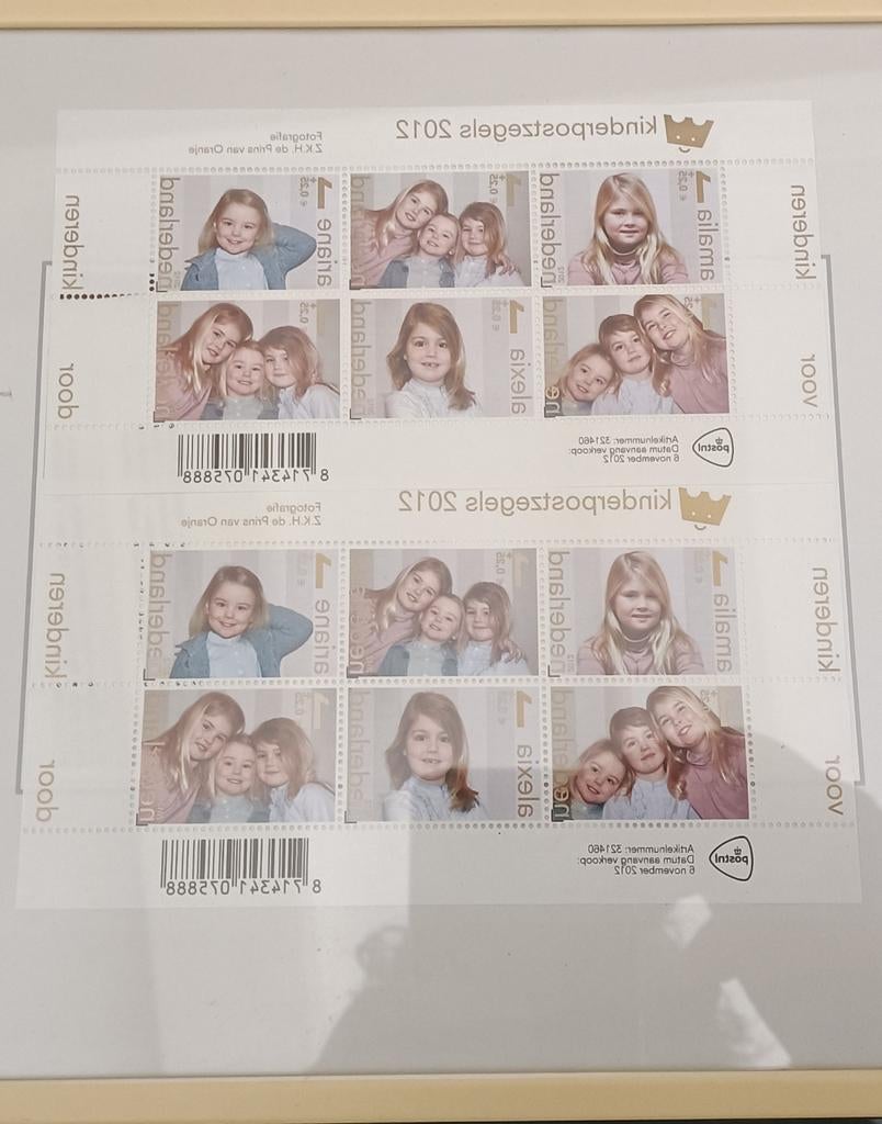 Kinderpostzegels 2012 - Amalia, Alexia, Ariane, Ophalen