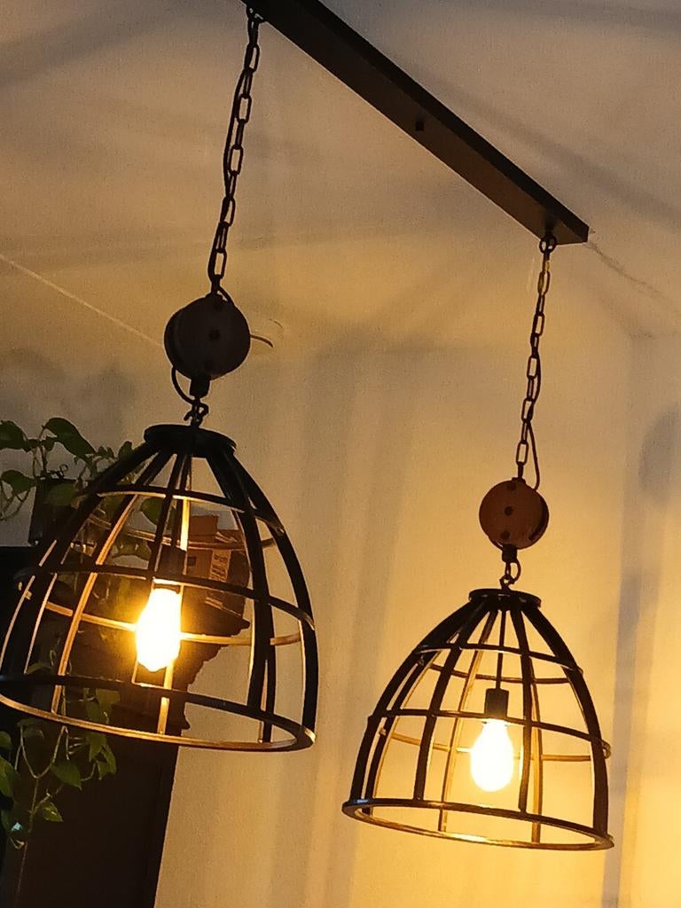Set van 2 industriële woonkamer lampen met katrol, Ophalen, Gebruikt, 50 tot 75 cm, Metaal