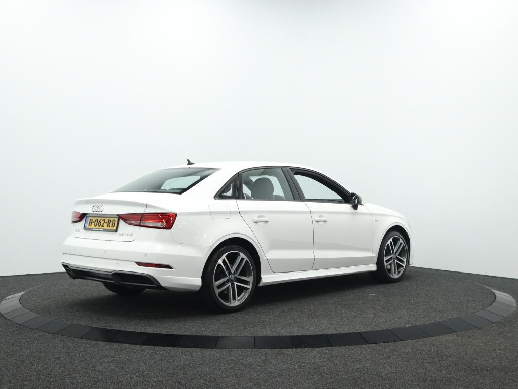 Audi A3 Limousine 35 TFSI 150PK S-Tronic S-Line | B&O Audio, Auto's, 12 maanden, Euro 6, 4 cilinders, Electronic Stability Program (ESP)
