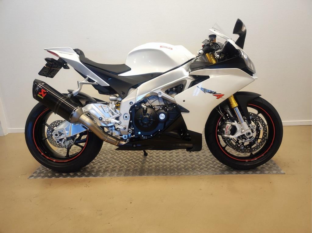 APRILIA RSV 4 R APRC ABS (bj 2014), Motoren, Motoren | Aprilia, 4 cilinders, Motorrijbewijs A, Bedrijf, Onbekend