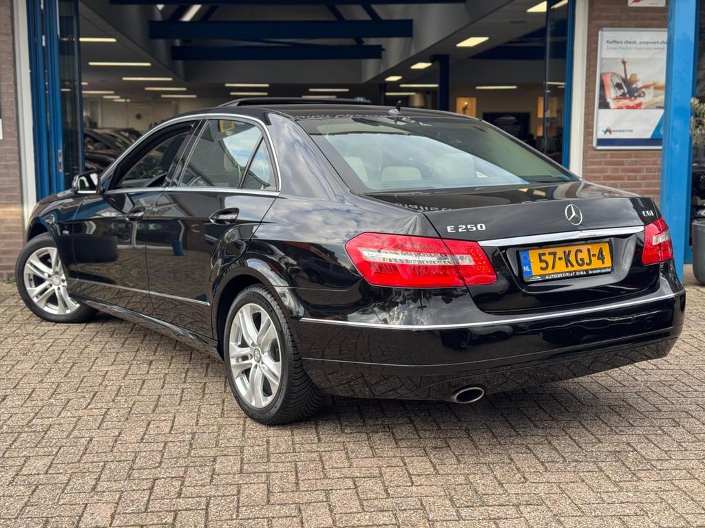 Mercedes-Benz E-klasse 250 CGI Avantgarde 2009 AUT NAVI NAP!, Euro 5, Achterwielaandrijving, Gebruikt, Beige