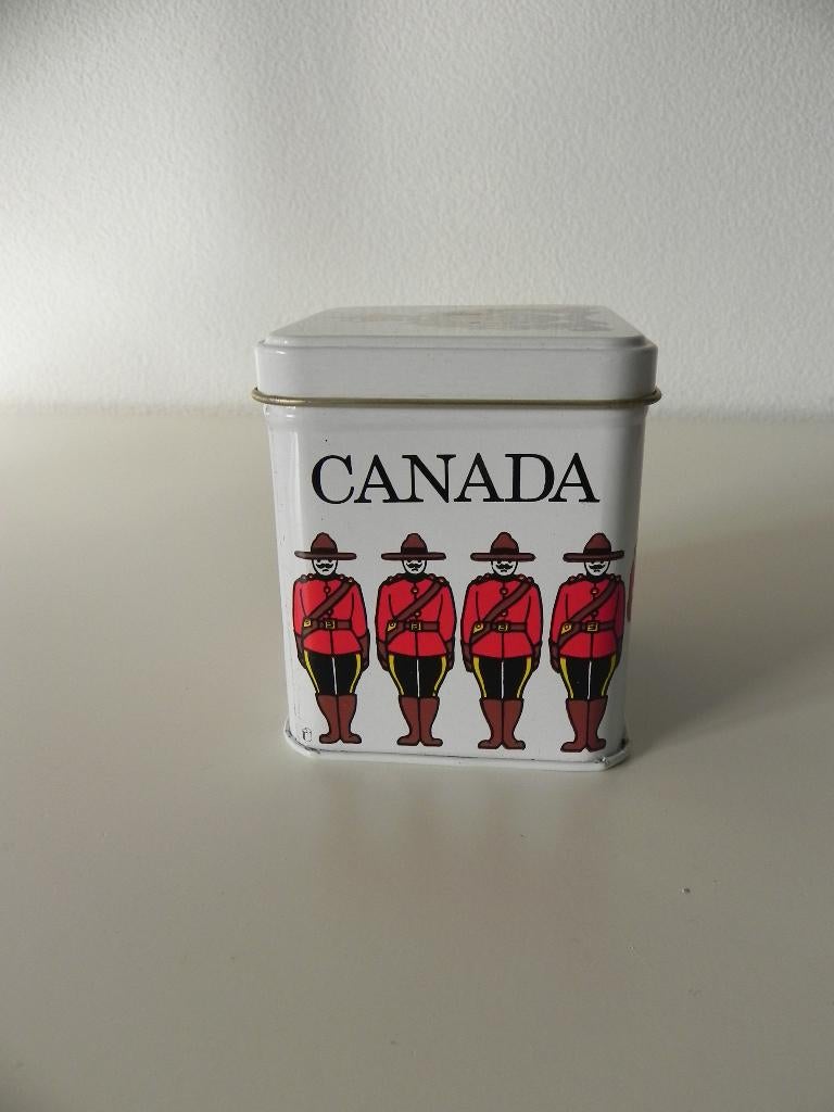 theeblikje Canada, Ophalen, Zo goed als nieuw