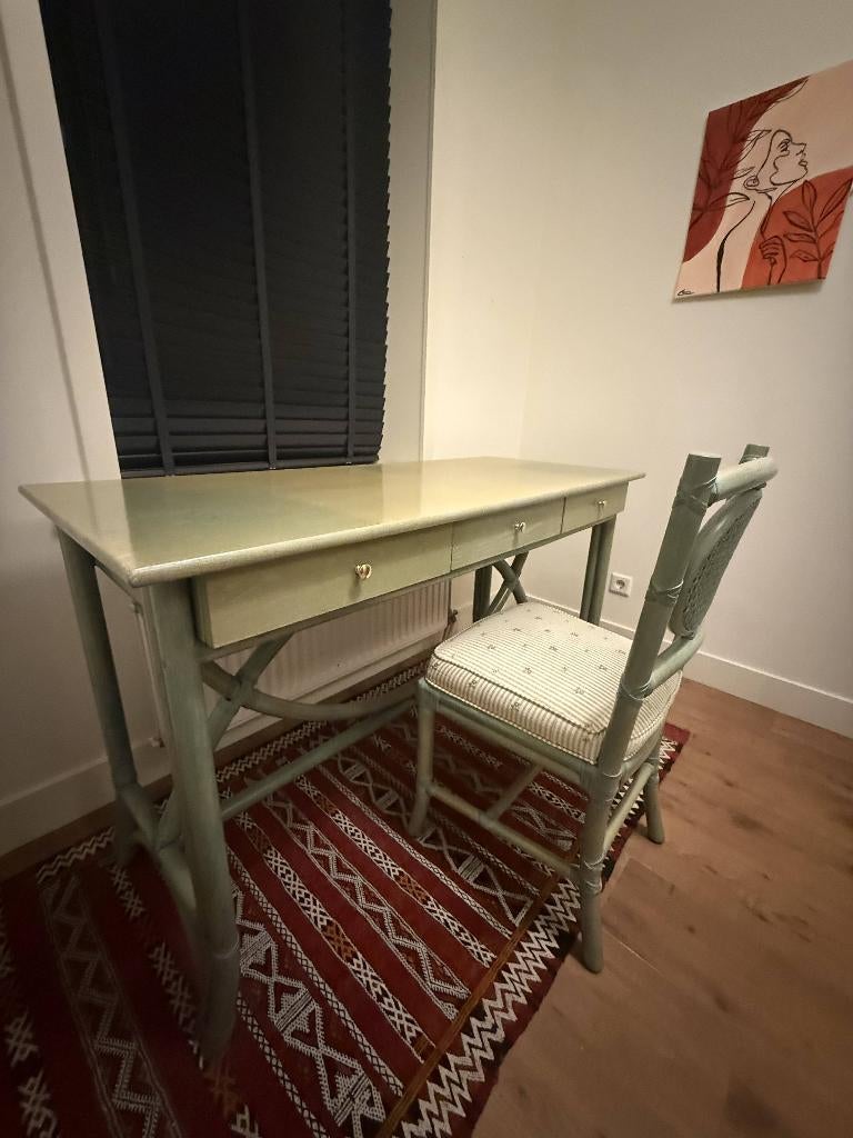 gezellig groen bureau met bijpassende stoel, Ophalen, Gebruikt