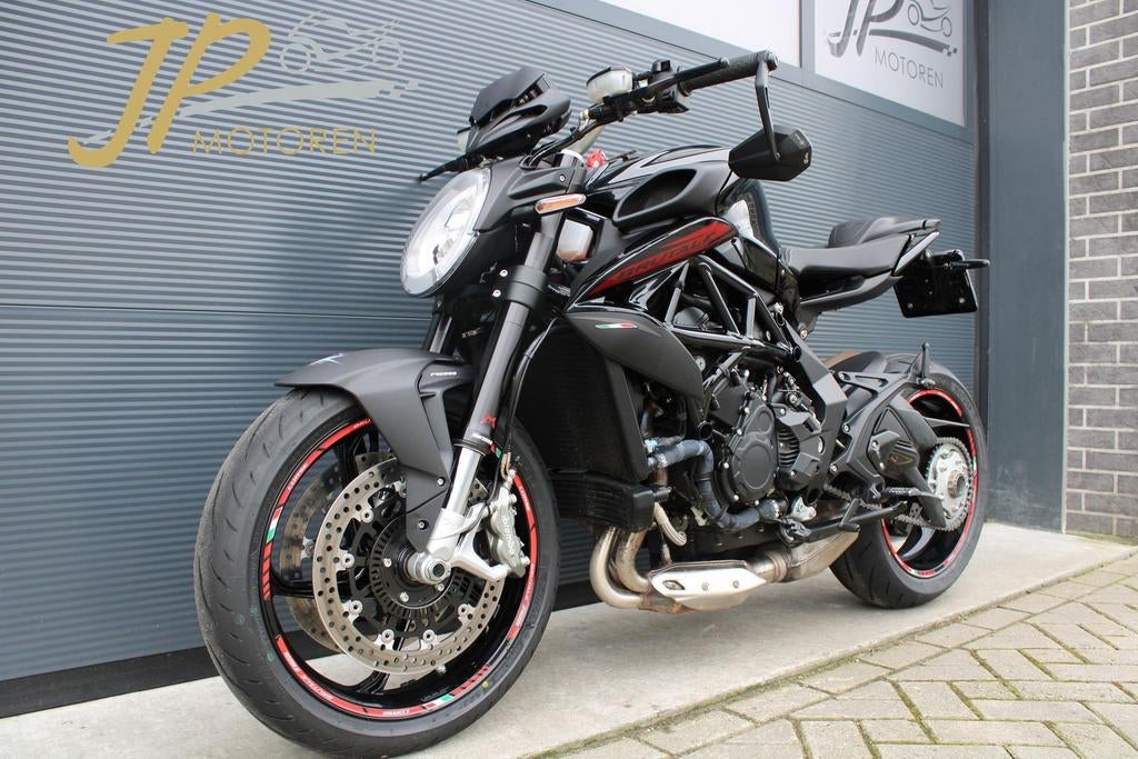 MV agusta Brutale 800 R (2024) *Org.NL*1e.eig*Fab.garantie*, Motorrijbewijs A, Bedrijf, Meer dan 35 kW, 798 cc