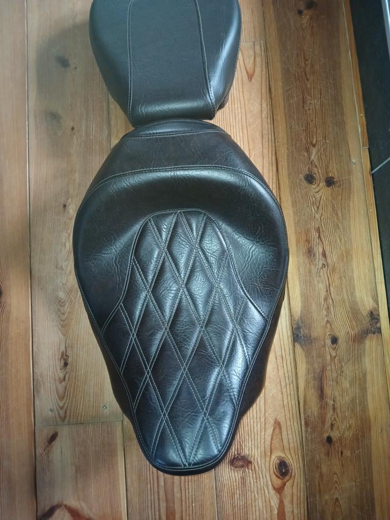 Harley Davidson zadel met losse buddyseat - Bruin, gestikt, Motoren, Ophalen of Verzenden, Gebruikt