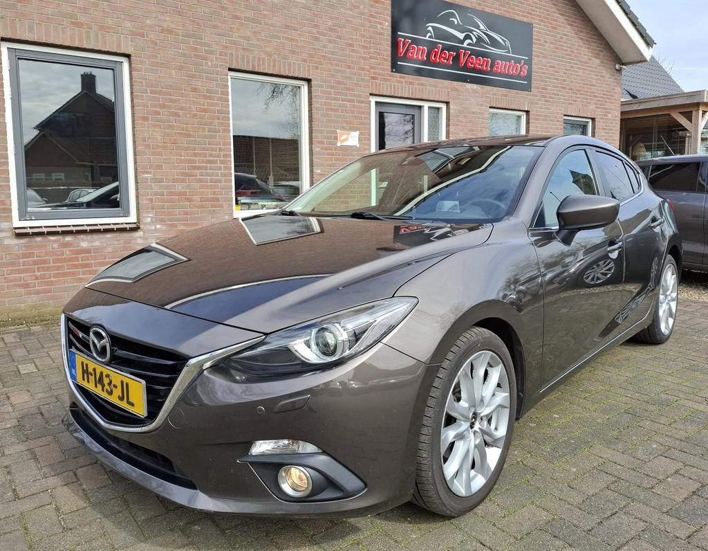 Mazda 3 2.0 GT-M Dealer onderhouden en zeer luxe! O.a. leder, 1998 cc, Gebruikt, 4 cilinders, Bruin