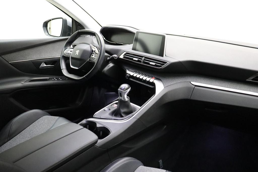 Peugeot 3008 1.2 PureTech Blue Lease Premium | Trekhaak | El, Voorwielaandrijving, Gebruikt, 1199 cc, Leder en Stof