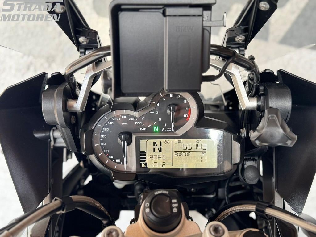 BMW R 1200 GS TRIPLE BLACK EDITION (bj 2016) - foto 3