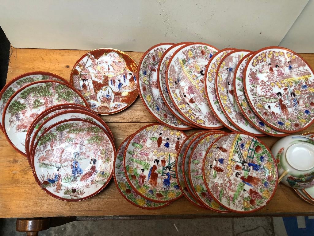 chinees porselein veel uit erven, Ophalen of Verzenden