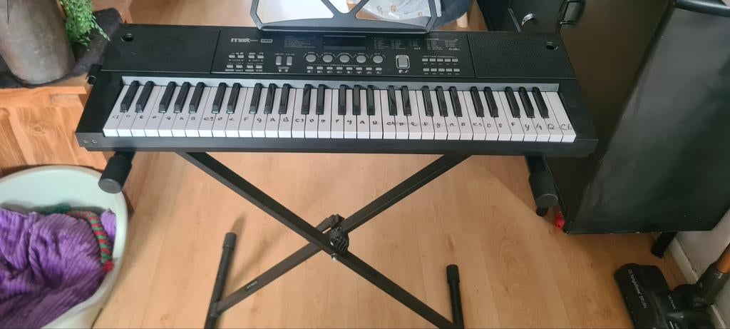 Max music keyboard, Muziek en Instrumenten, Keyboards, Overige merken, 61 toetsen, Ophalen of Verzenden, Zo goed als nieuw