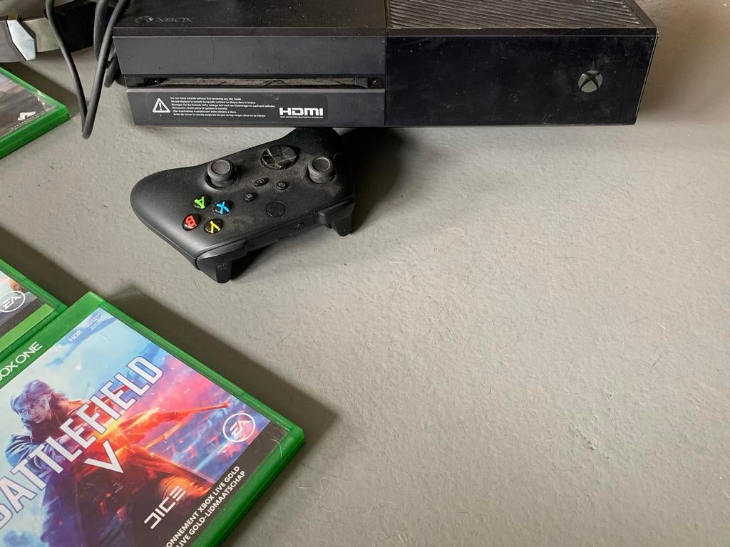 Xbox One met controller, headset en 10 games, Online, Gebruikt, Vanaf 18 jaar, Shooter