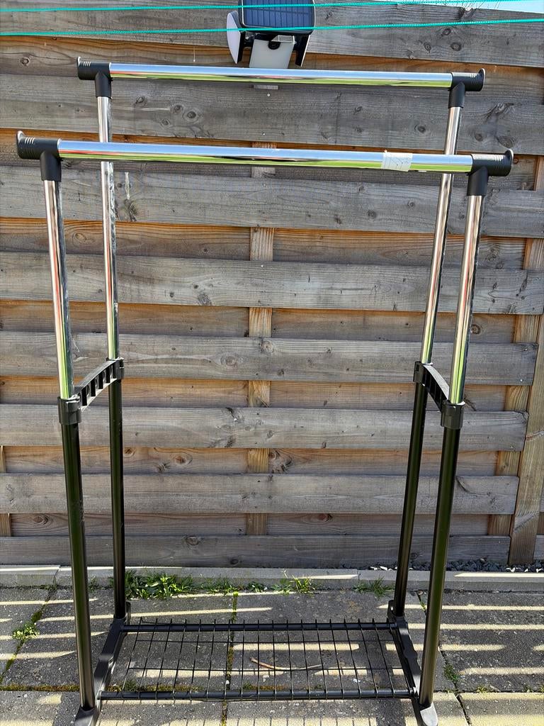 Verrijdbaar kledingrek met dubbele stang, Ophalen, Met wielen, Zo goed als nieuw