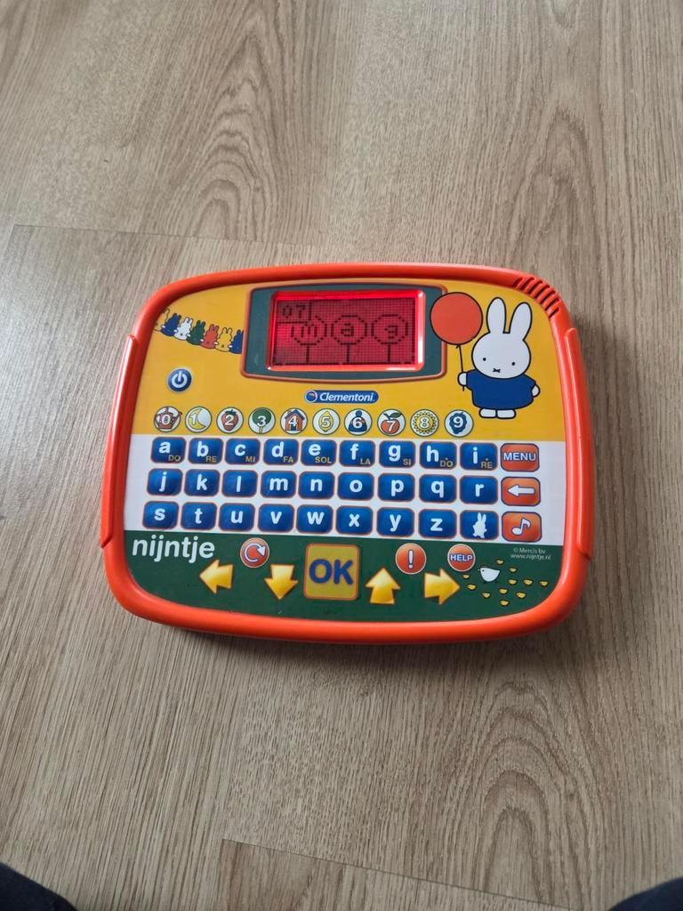 Clementoni Nijntje Educatieve Laptop - Leren en Spelen, Ophalen of Verzenden, Gebruikt, Taal en Lezen, Met geluid
