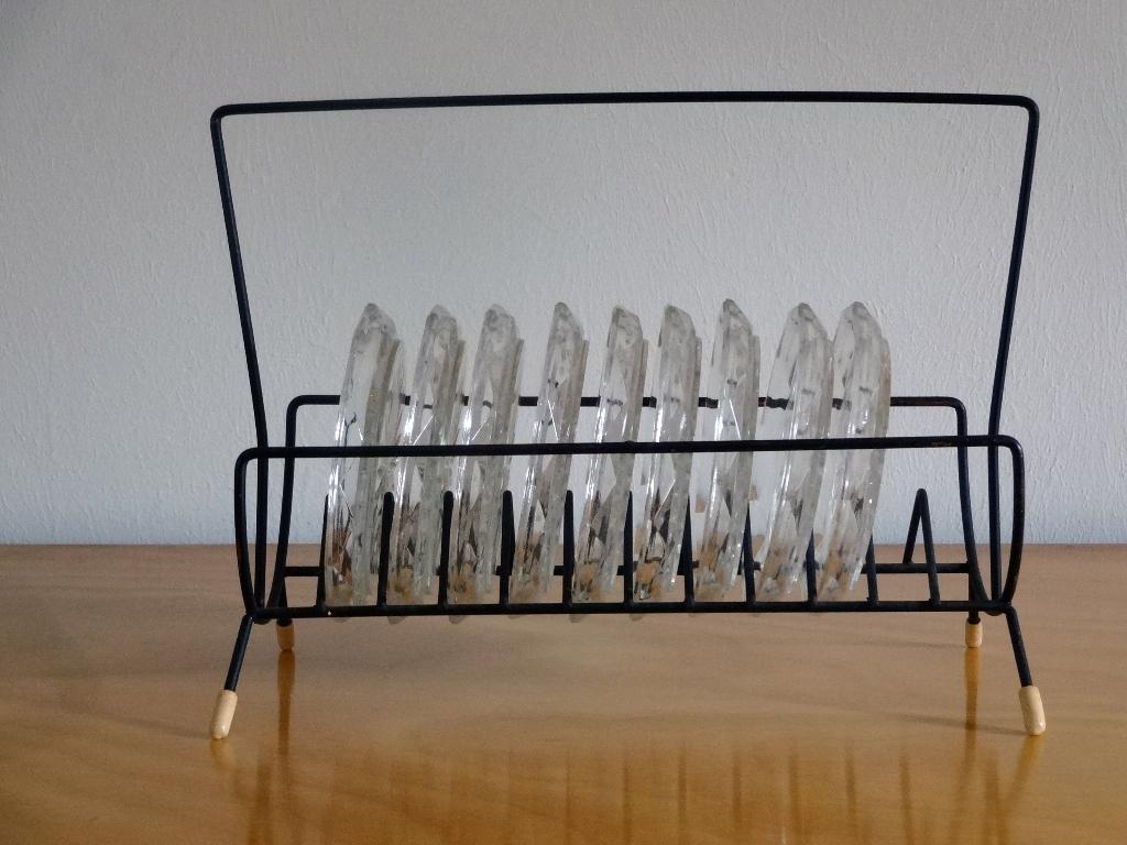 Draadrekje met kristallen onderzetters jaren 50, Ophalen of Verzenden, Gebruikt, Glas of Kopje