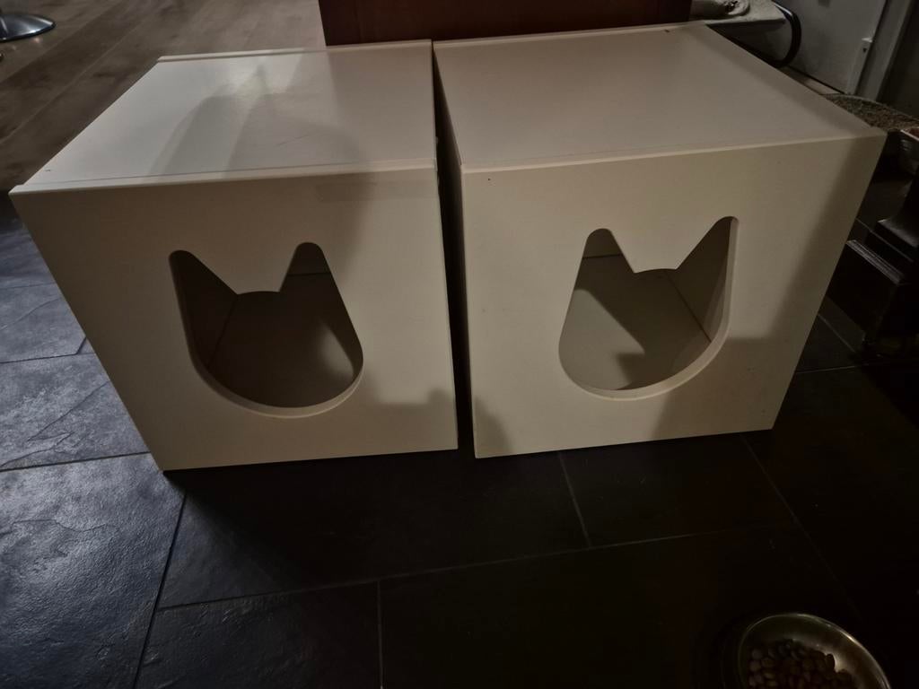 2 kattenhuisjes  (Ikea), Ophalen