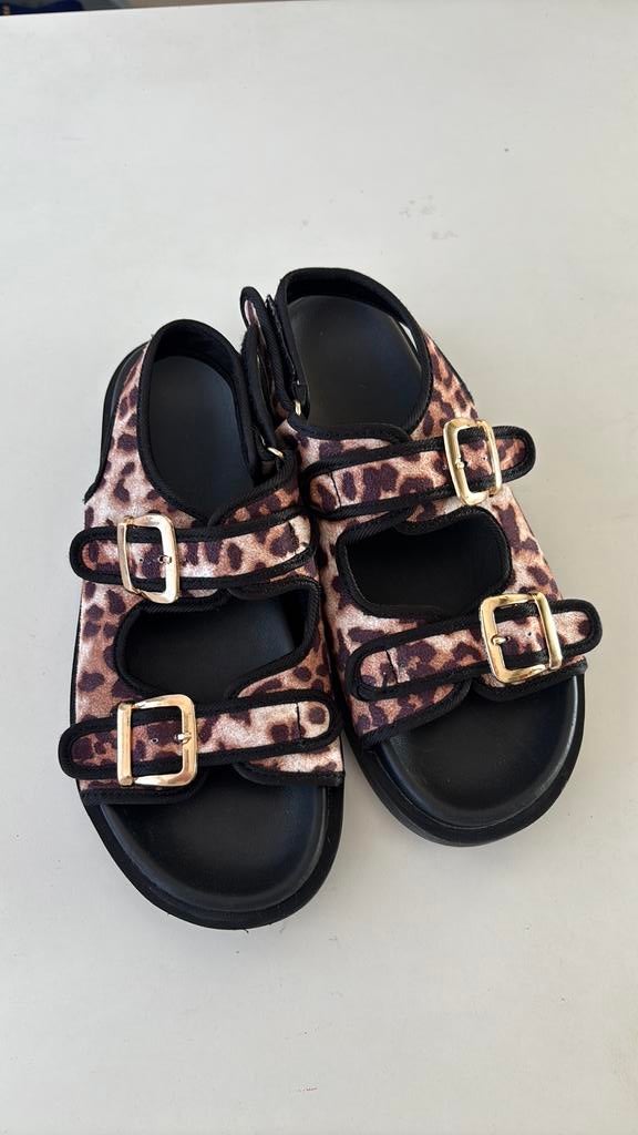 Sandalen maat 37, Ophalen of Verzenden, Zo goed als nieuw, Overige typen