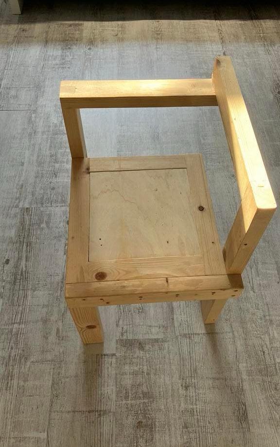 Rietveld design stoel, Huis en Inrichting, Stoelen, Ophalen, Zo goed als nieuw, Eén