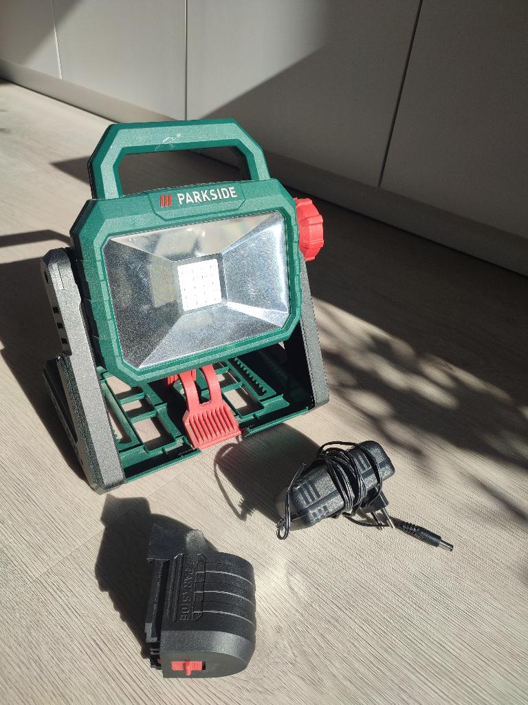 PARKSIDE Accu-bouwlamp 20V zonder accu en lader, Doe-het-zelf en Verbouw, Ophalen of Verzenden, Zo goed als nieuw