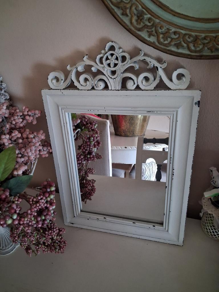 Mooie brocante spiegel met kuif, Ophalen