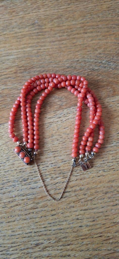 Armband bloedkoraal, Sieraden, Tassen en Uiterlijk, Antieke sieraden, Ophalen of Verzenden, Overige materialen, Armband