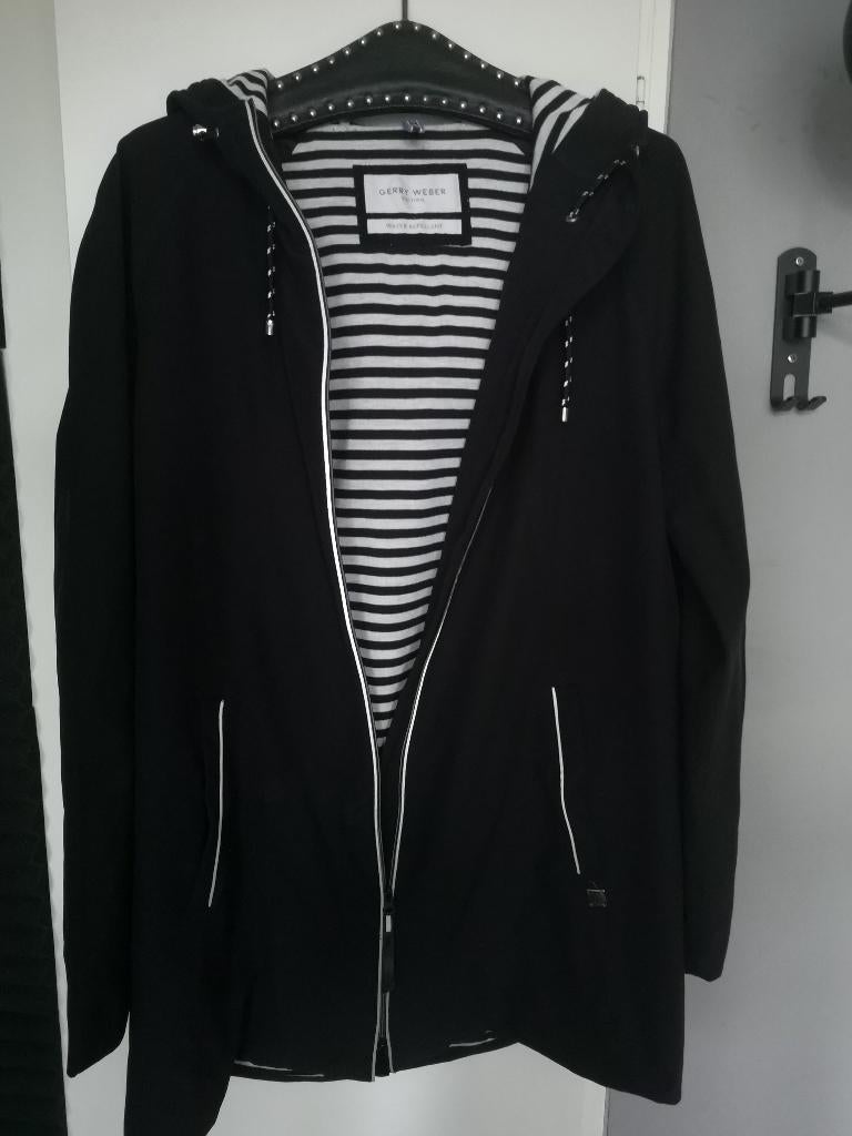 Gerry Weber regenjas, Maat 38, Maat 38/40 (M), Zwart, Ophalen of Verzenden, Zo goed als nieuw