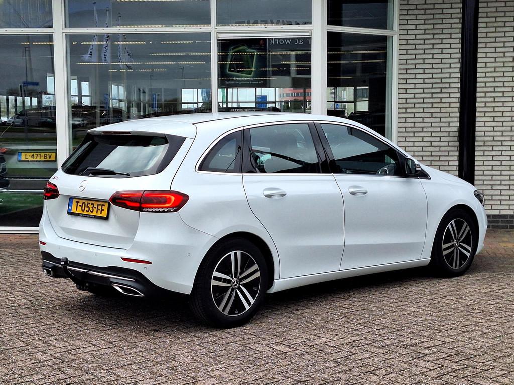 Mercedes-Benz B-klasse 200 Luxury Line | Automaat | Trekhaak, Stof, Gebruikt, 4 cilinders, Bedrijf